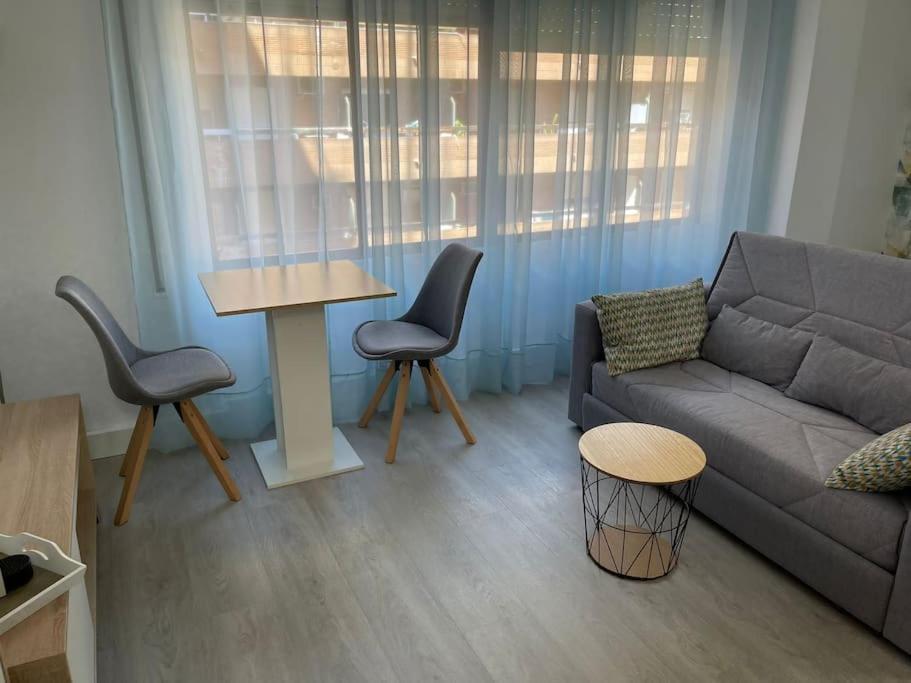 Oasis Plus Seville Exterior photo